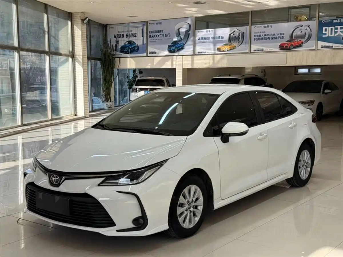 TOYOTA COROLLA  2023