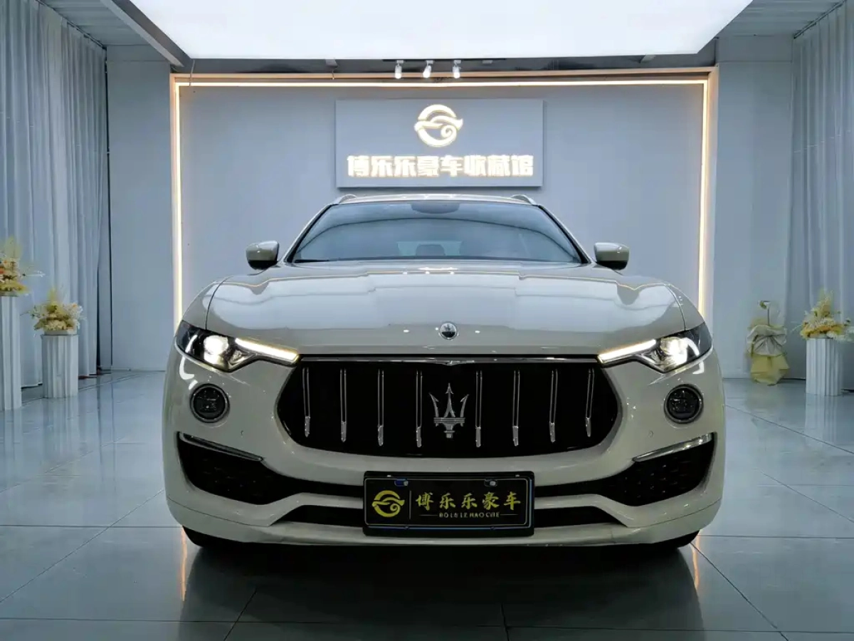 MASERATI LEVANTE