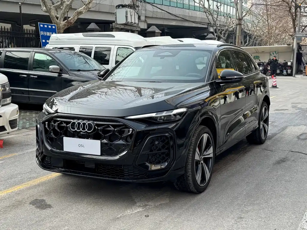 AUDI Q5L  2026