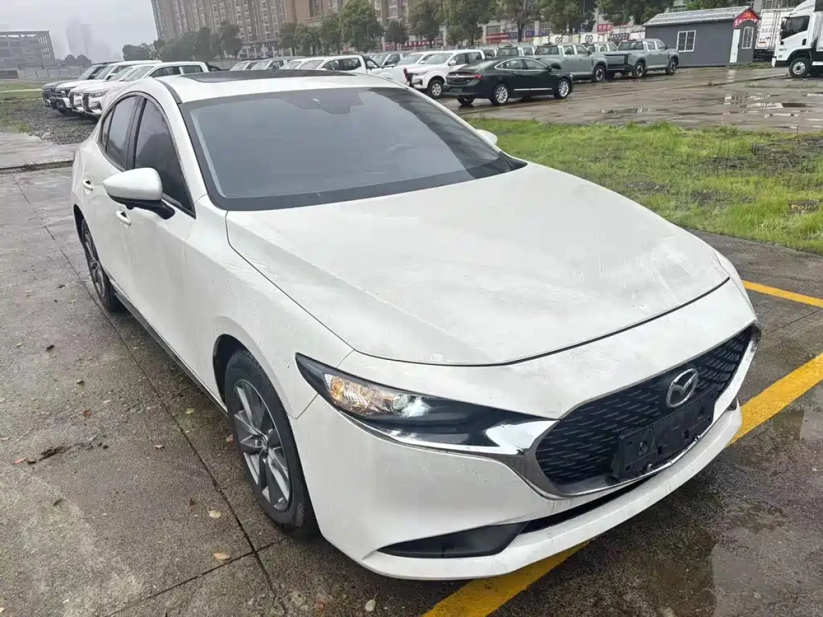 MAZDA 3 AXELA