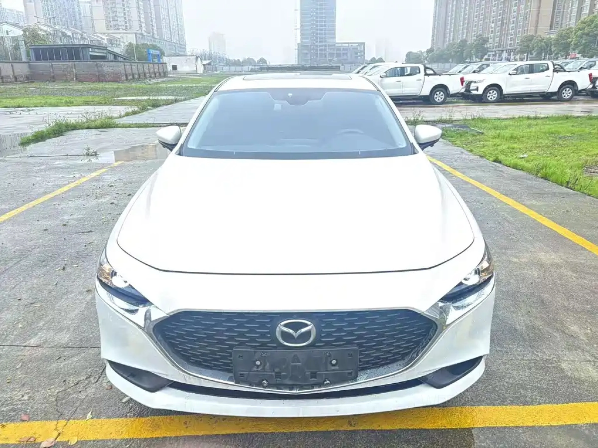 MAZDA 3 AXELA