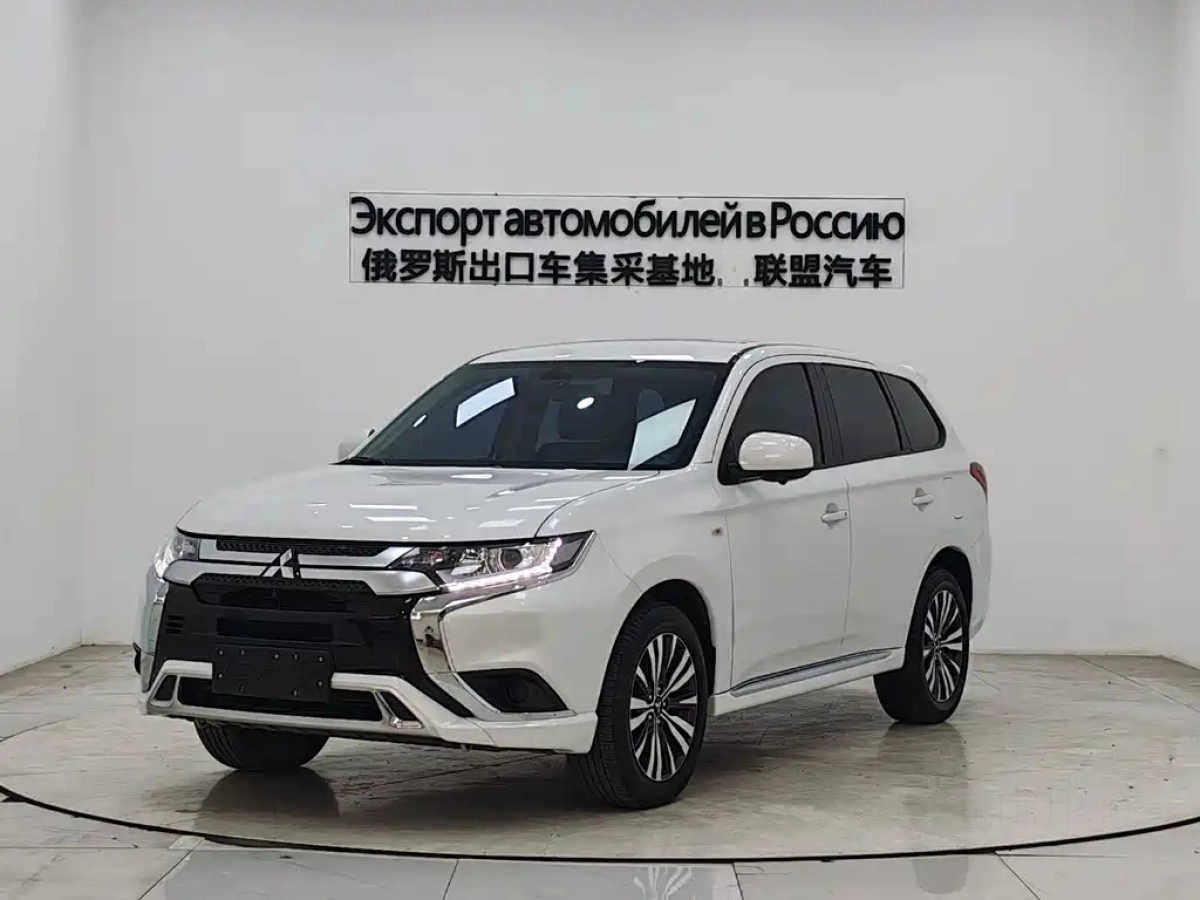 MITSUBISHI OUTLANDER  2024