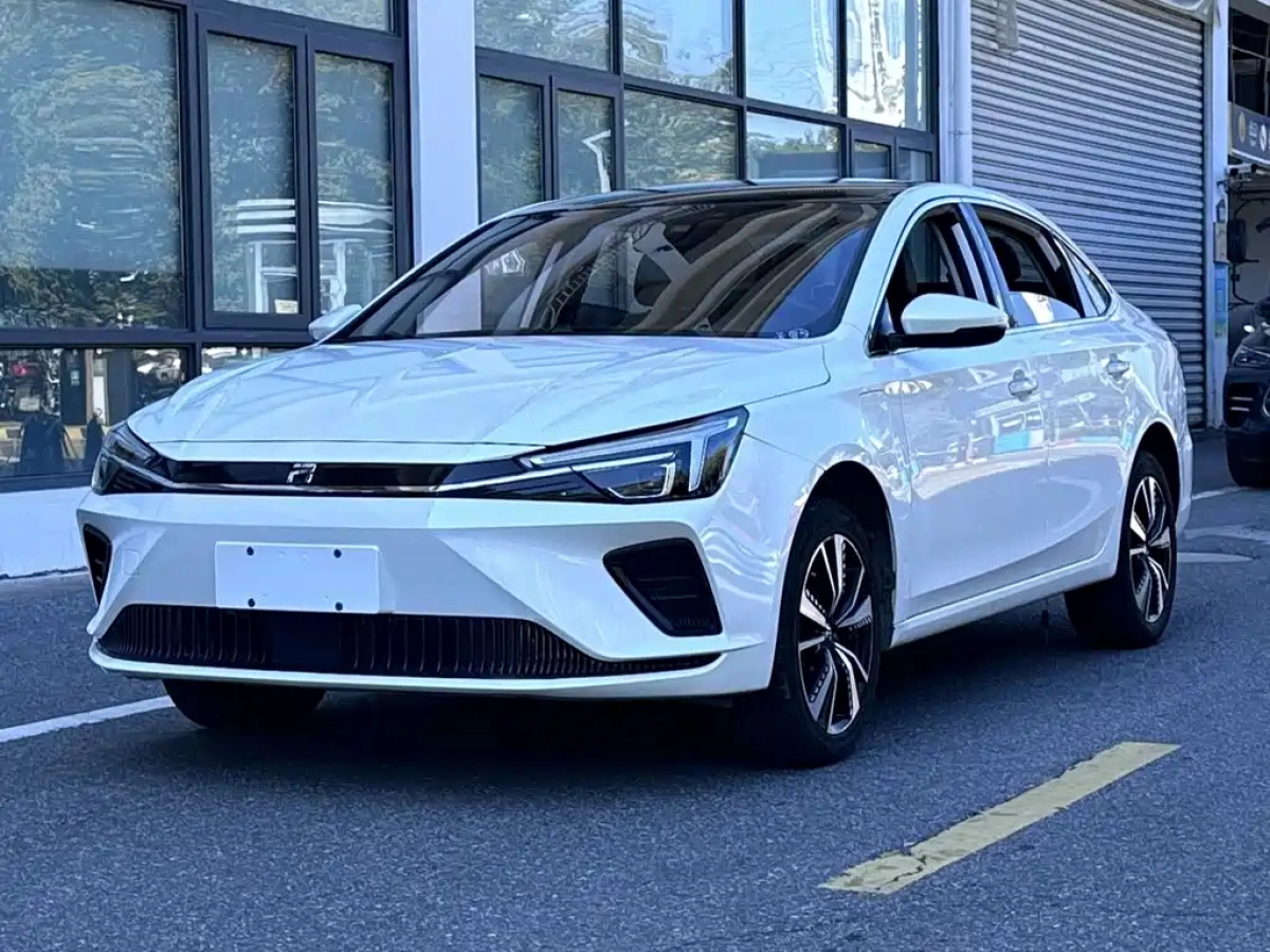 RISING AUTO ER6  2024