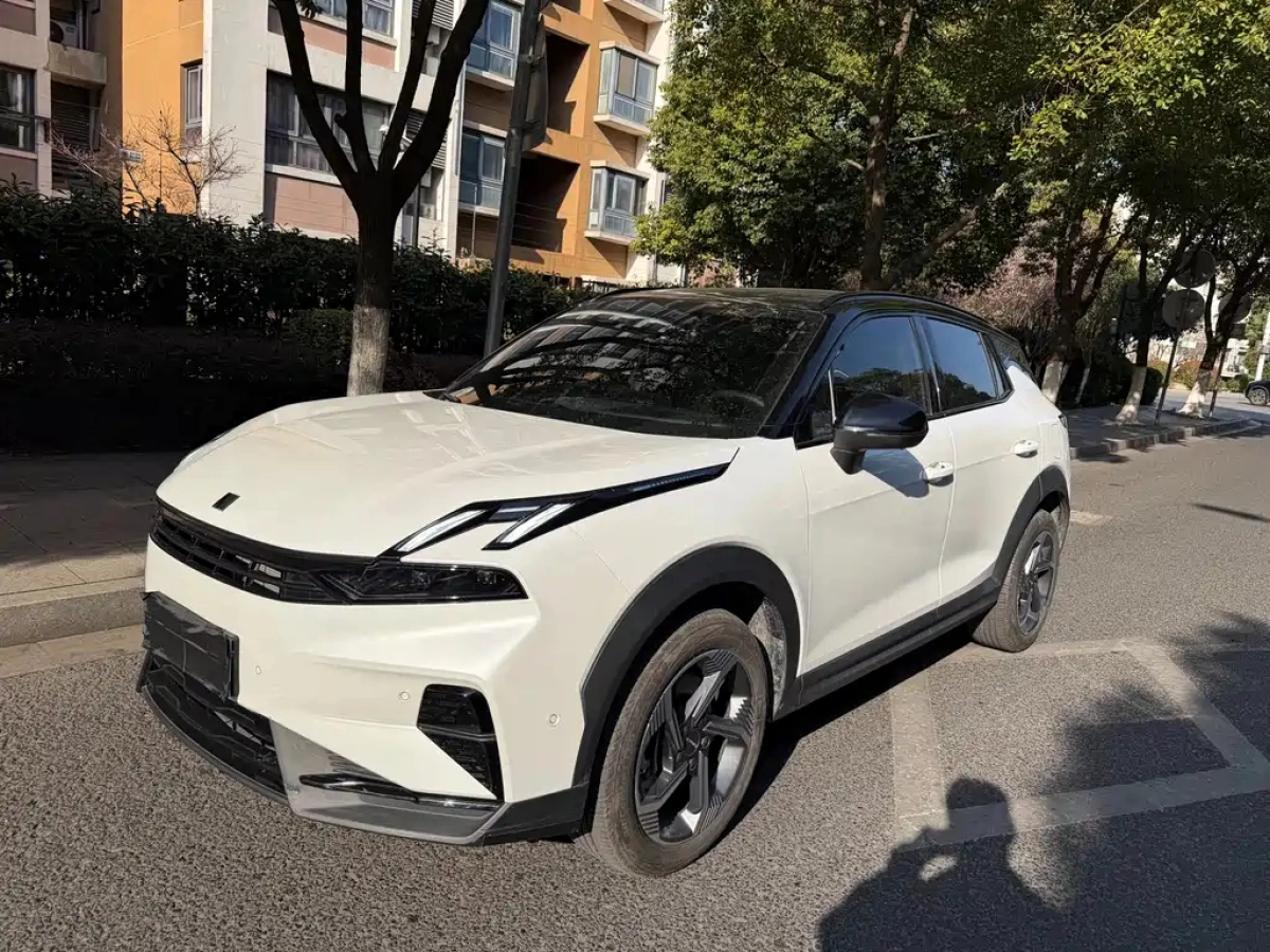 LYNK CO 06  2025