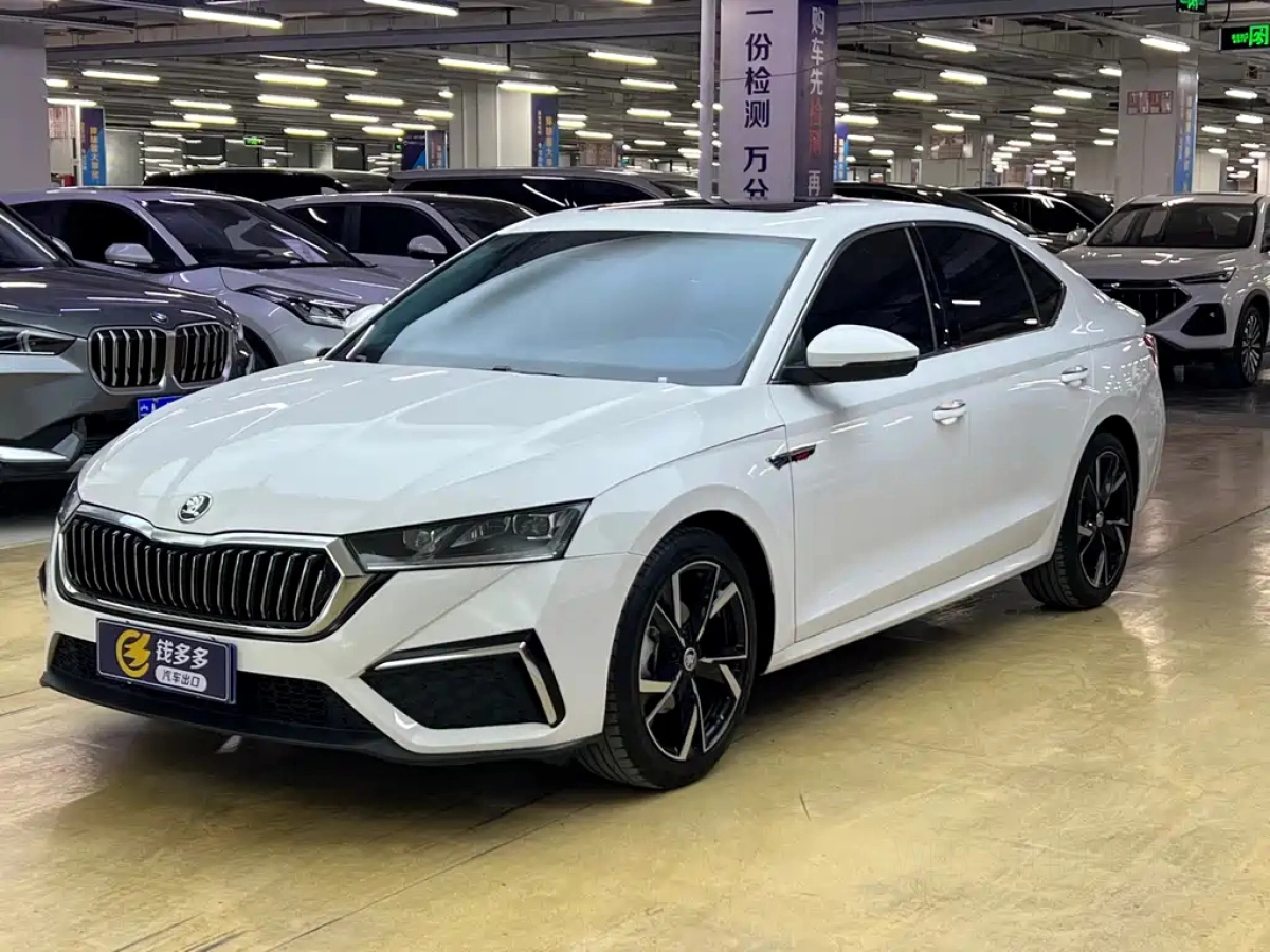 SKODA OCTAVIA  2022