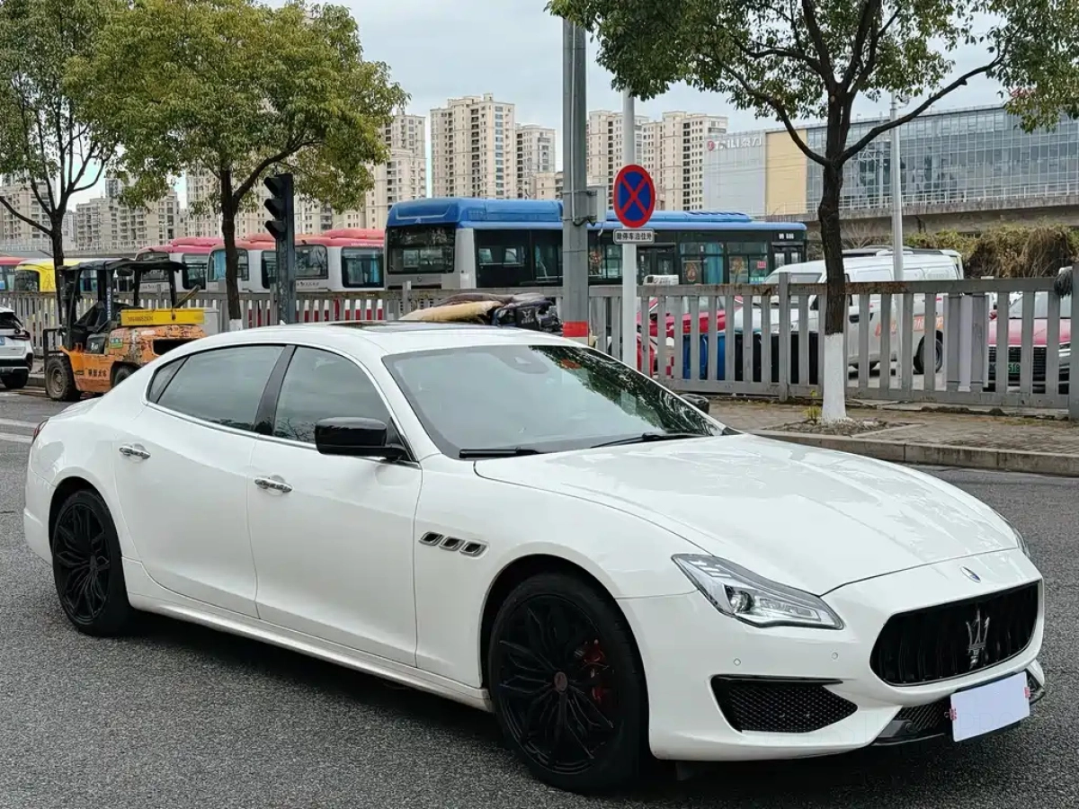 MASERATI QUATTROPORTE