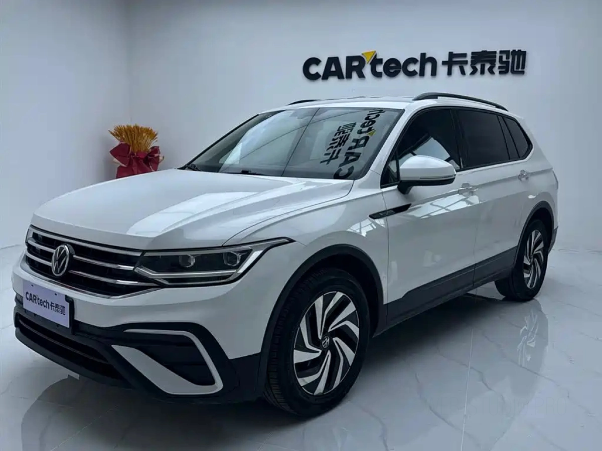VOLKSWAGEN TIGUAN L  2022