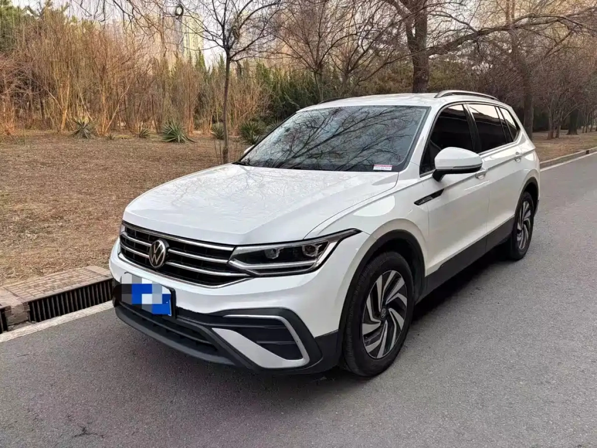 VOLKSWAGEN TIGUAN L  2022