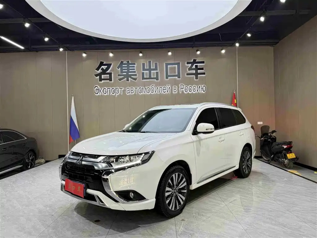 MITSUBISHI OUTLANDER  2024