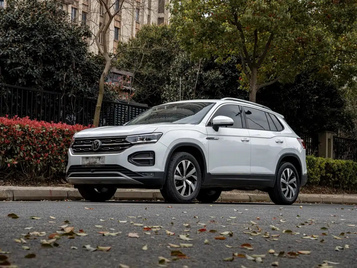 VOLKSWAGEN TAYRON  2022