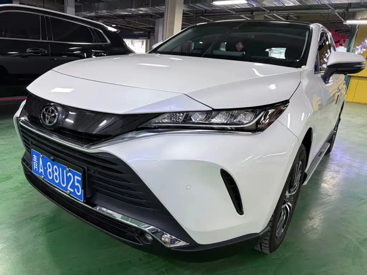 TOYOTA HARRIER  2022
