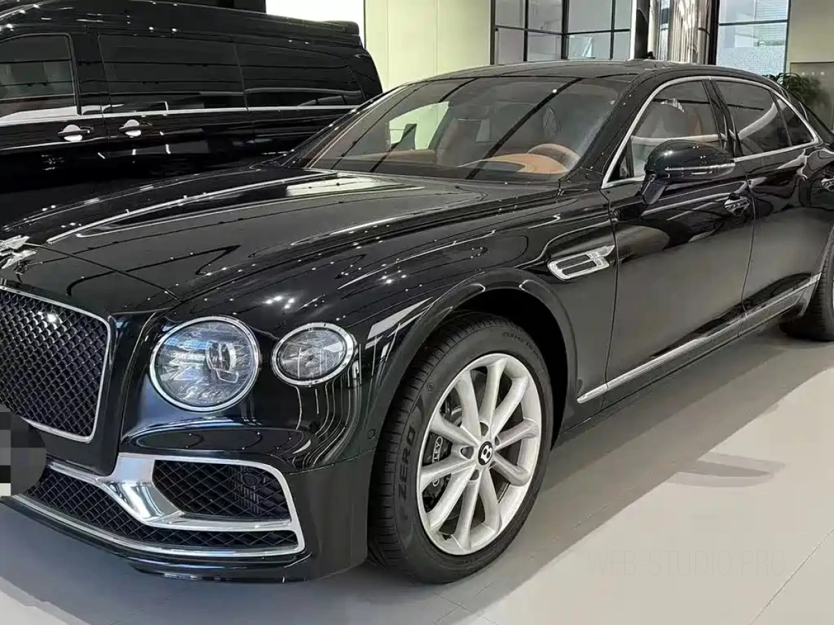BENTLEY FLYING SPUR  2026