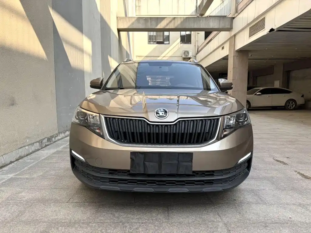 SKODA KAMIQ  2021