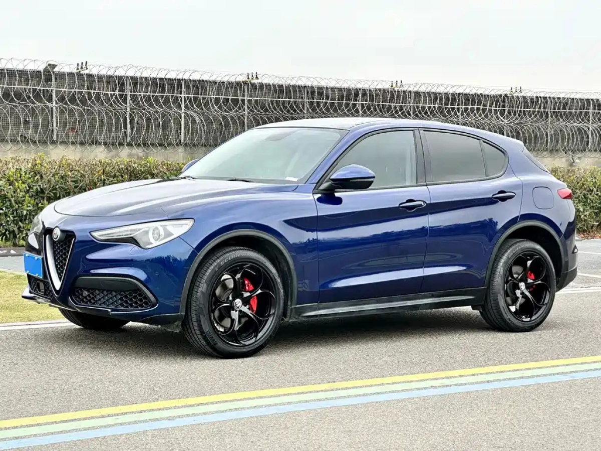 ALFAROMEO STELVIO  2019