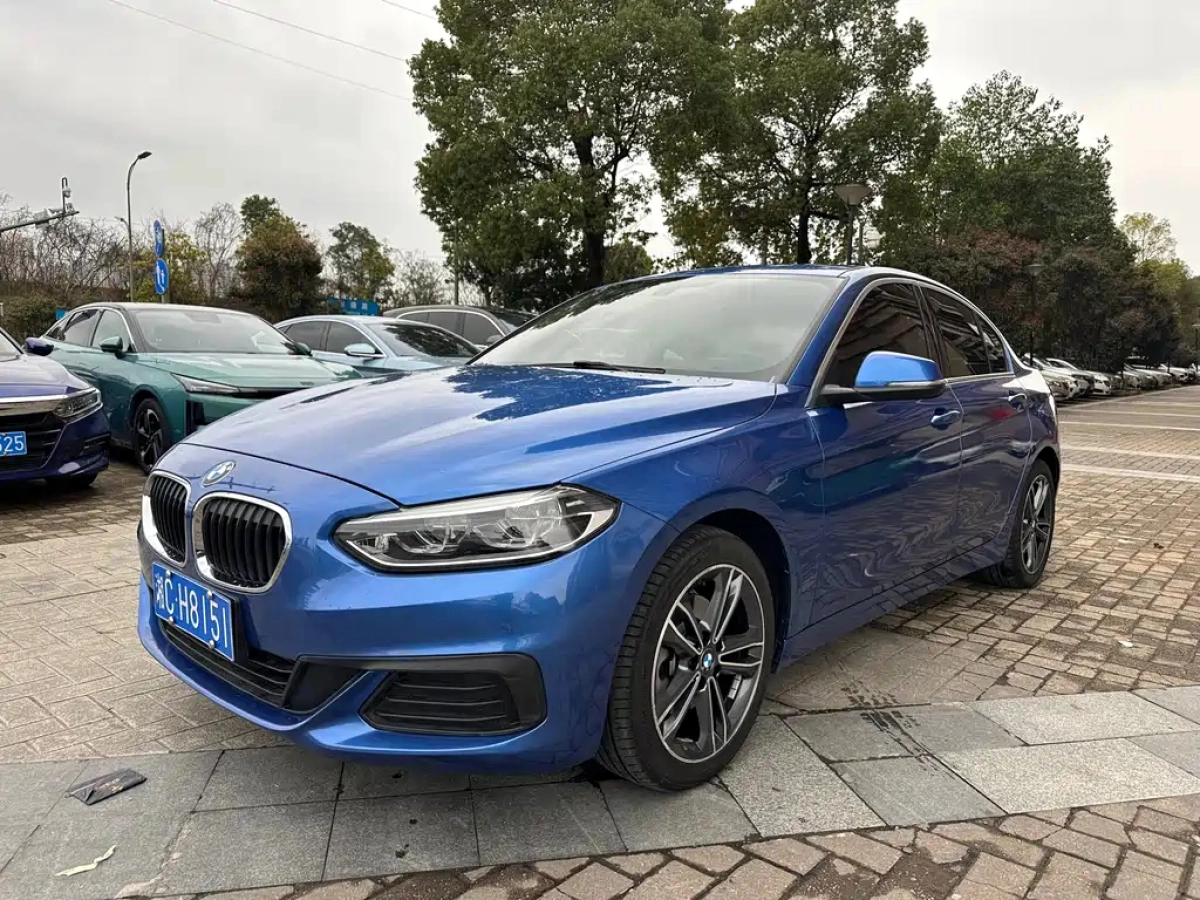 BMW 1-SERIES  2020