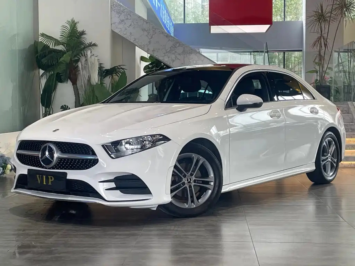 MERCEDES-BENZ A-CLASS  2022