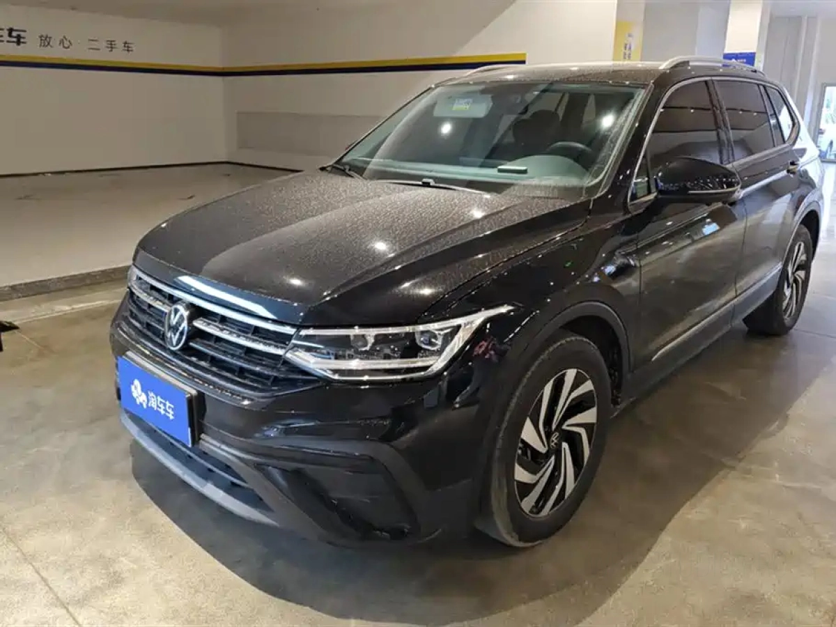 VOLKSWAGEN TIGUAN L  2024