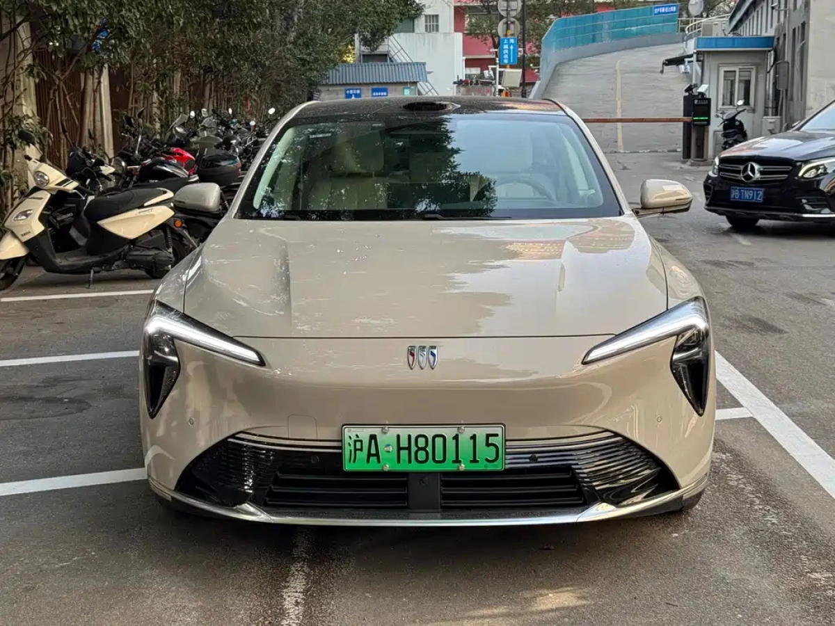 BUICK ZHIJING L7