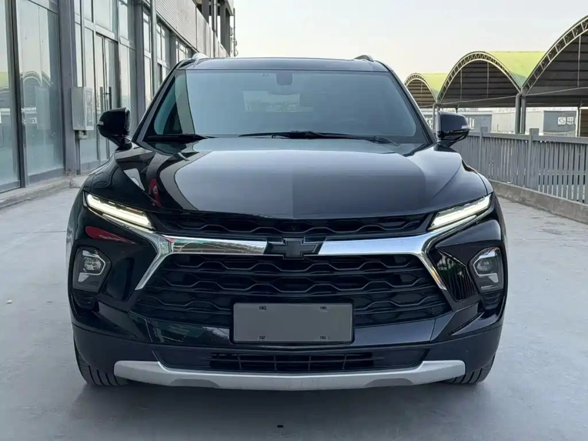 CHEVROLET BLAZER