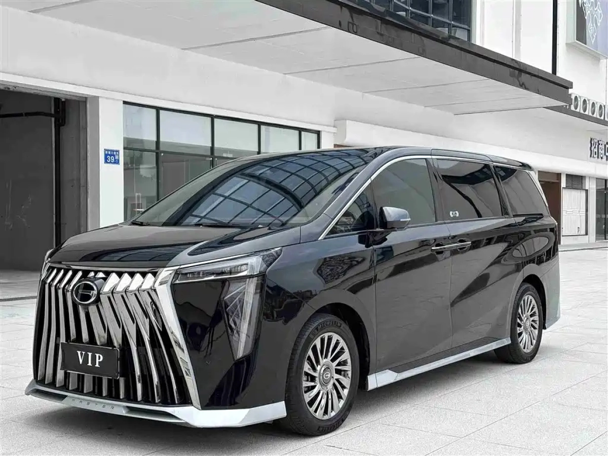 GAC TRUMPCHI TRUMPCHI M8  2023