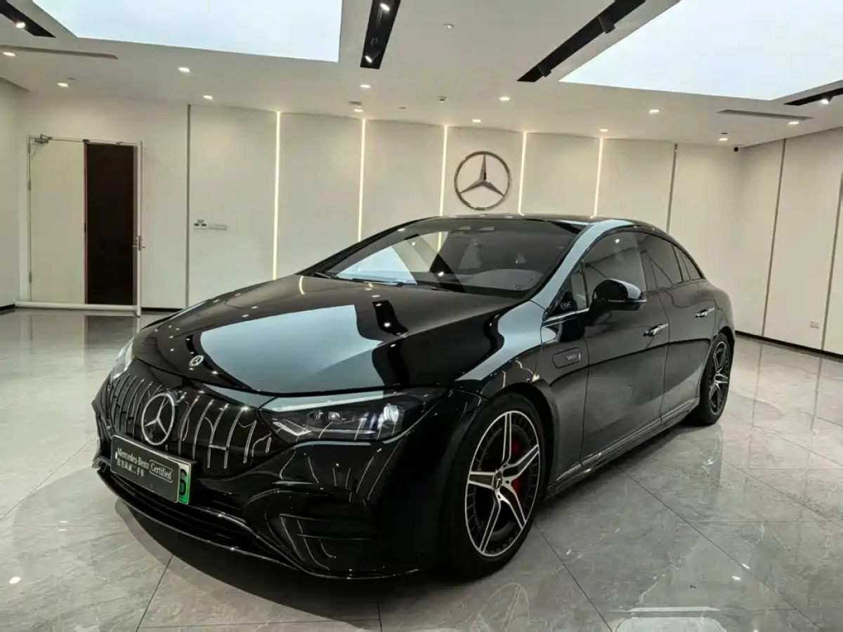 MERCEDES-BENZ EQE AMG  2024