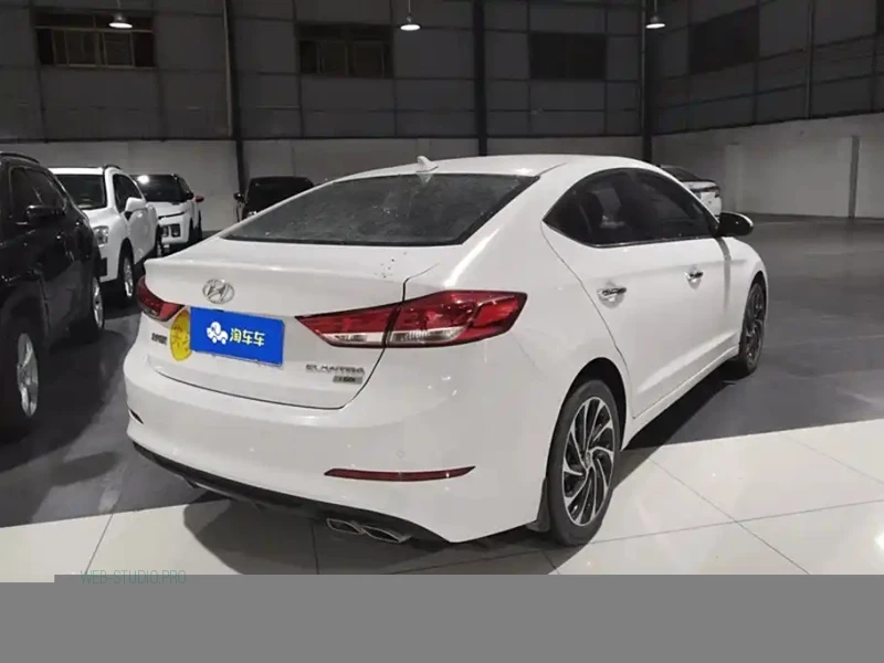 HYUNDAI ELANTRA
