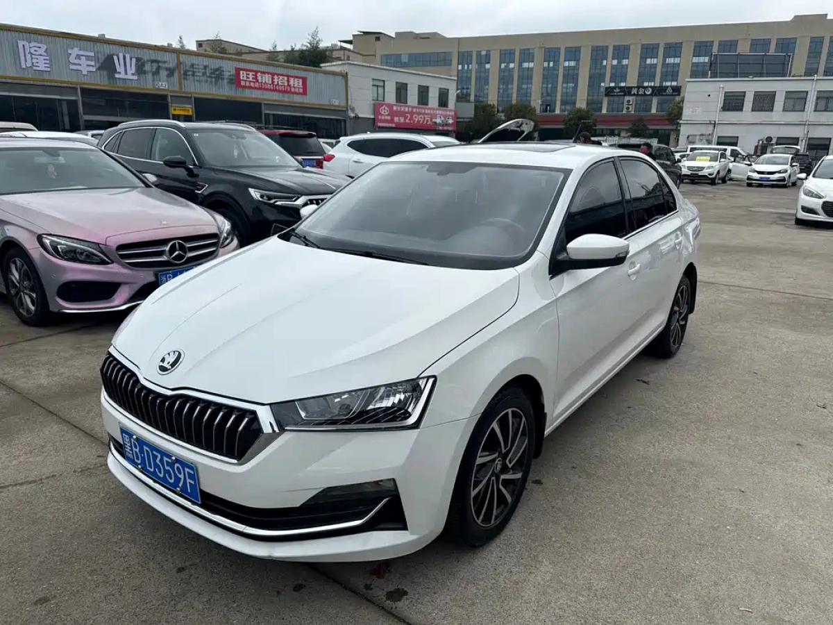 SKODA RAPID  2022