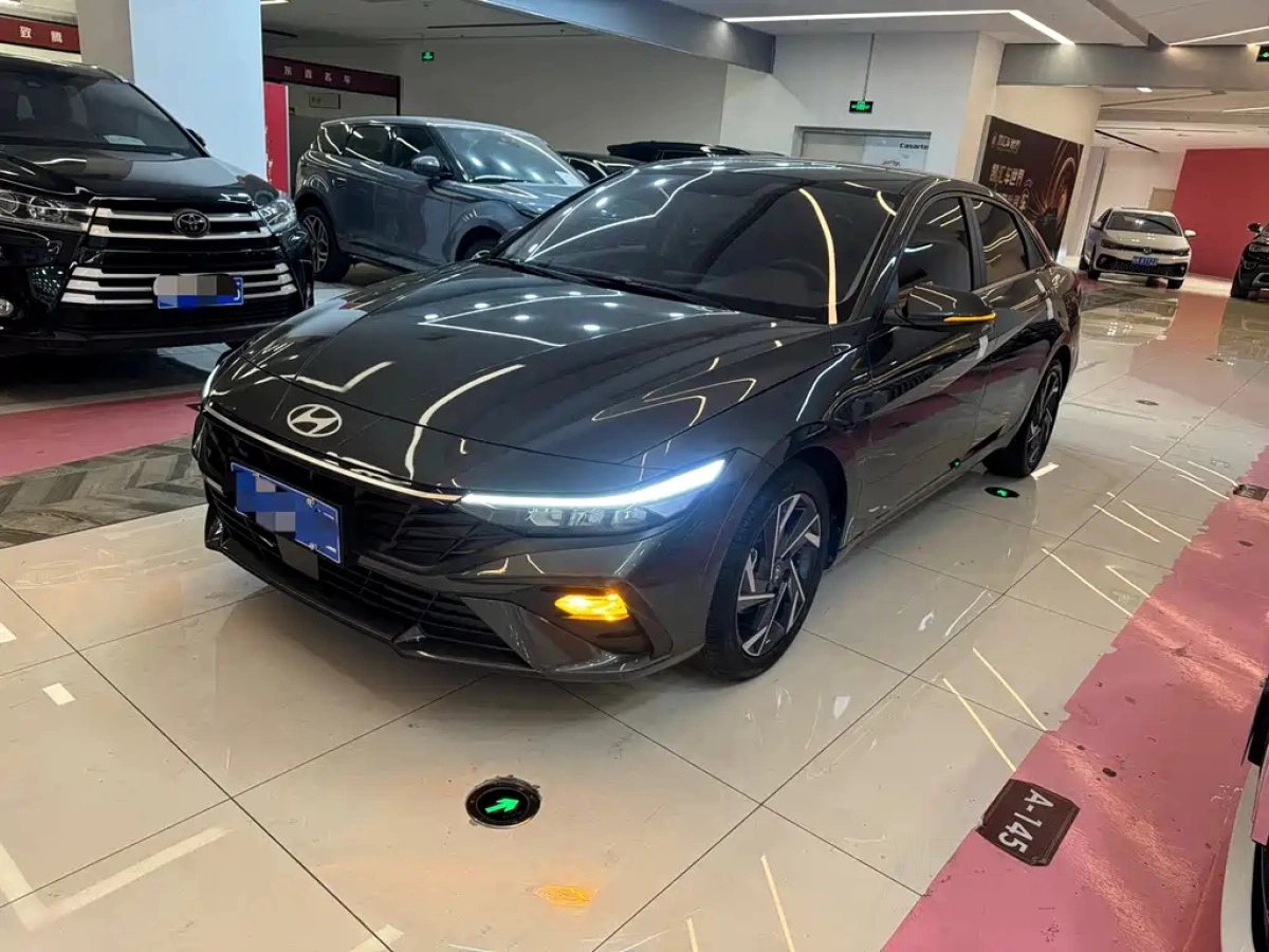 HYUNDAI ELANTRA  2023