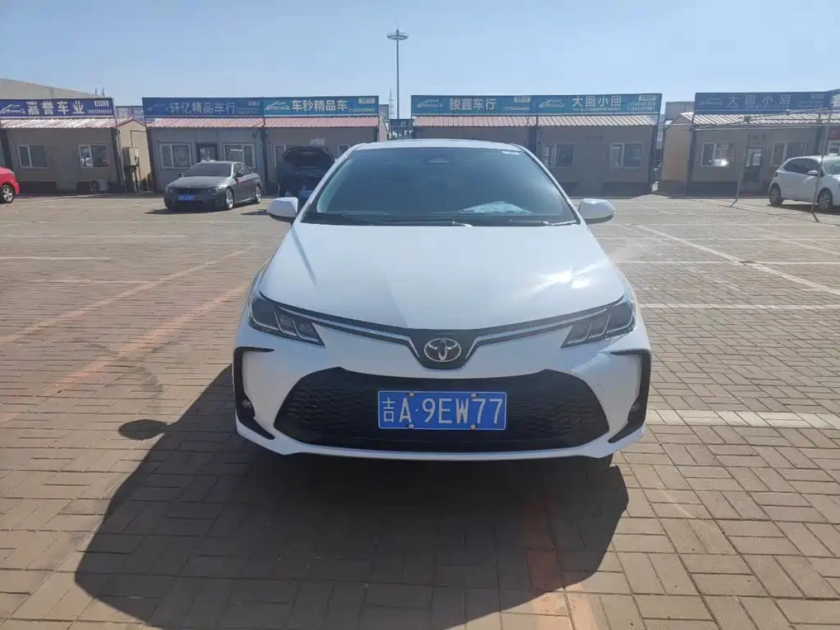 TOYOTA COROLLA  2025