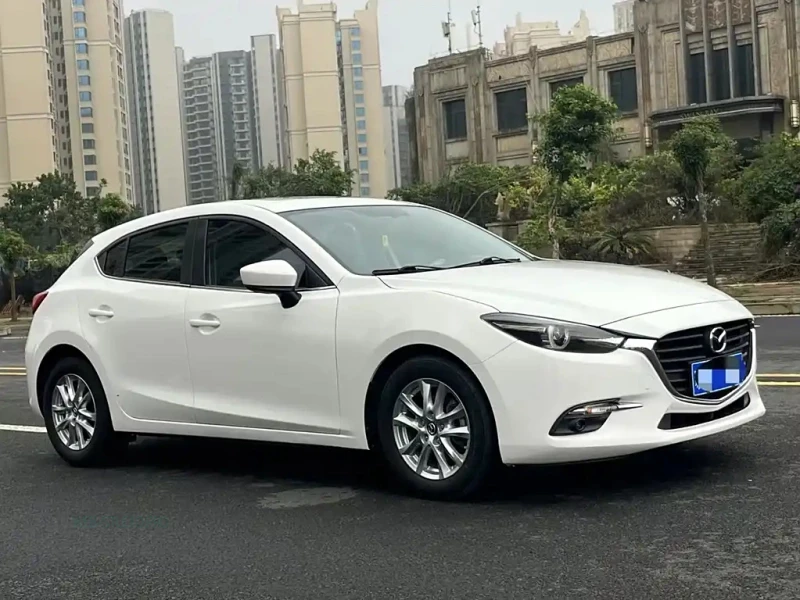MAZDA 3 AXELA