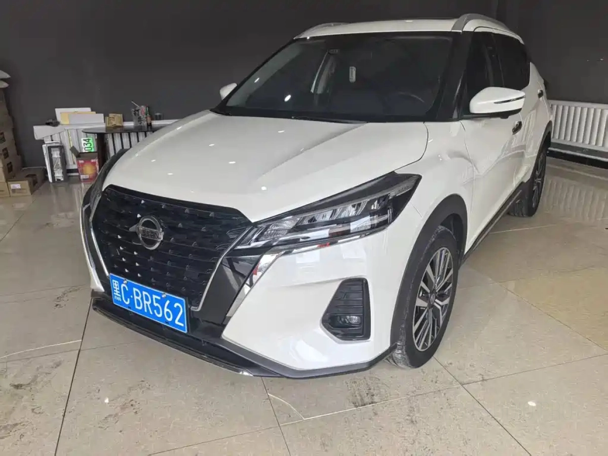 NISSAN KICKS  2022