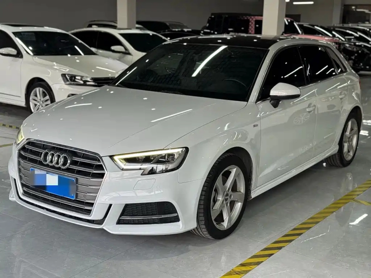 AUDI A3  2021