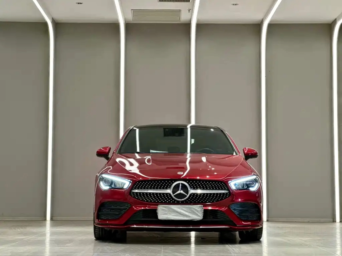 MERCEDES-BENZ CLA