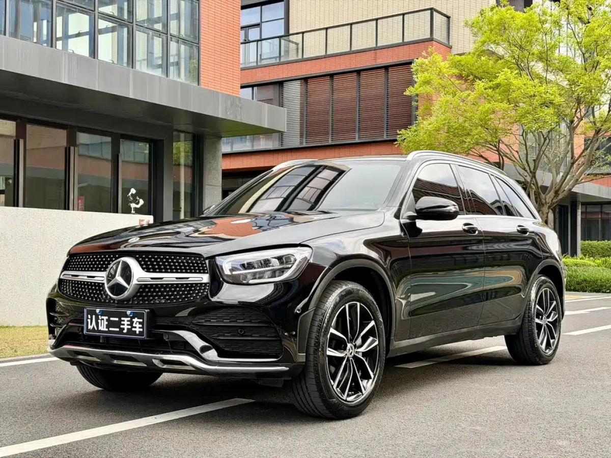 MERCEDES-BENZ GLC  2022
