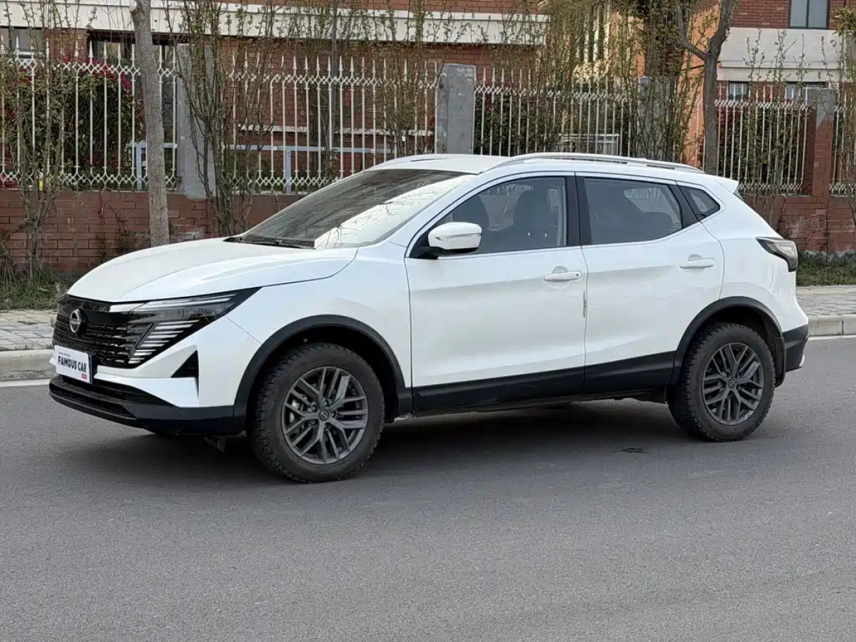 NISSAN QASHQAI  2025