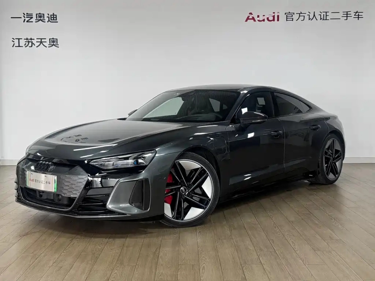 AUDI RS E-TRON GT  2022