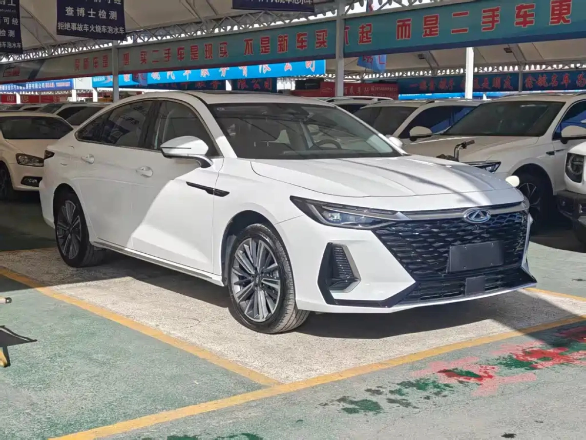 CHERY ARRIZO 8  2026