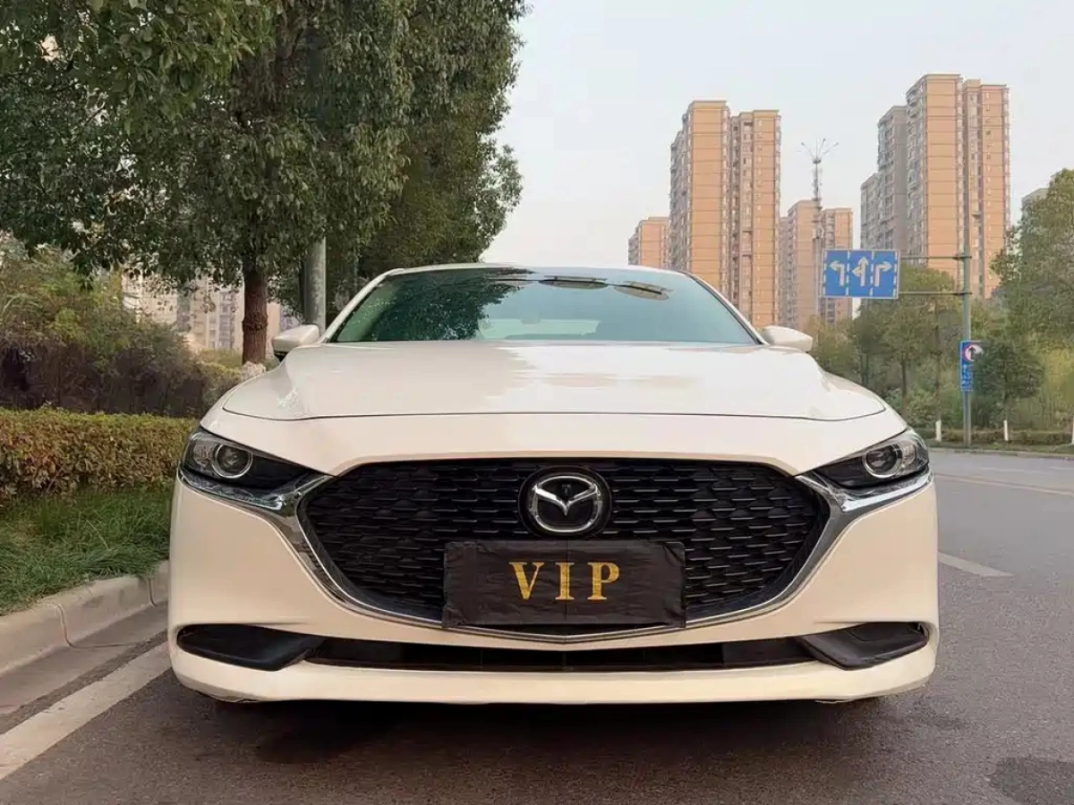 MAZDA 3 AXELA