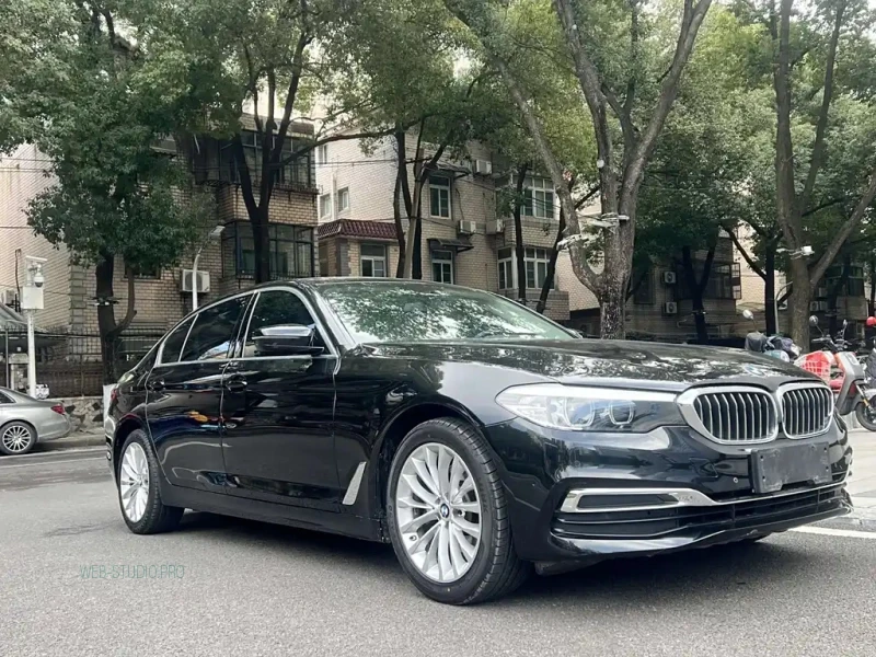 BMW 5-SERIES