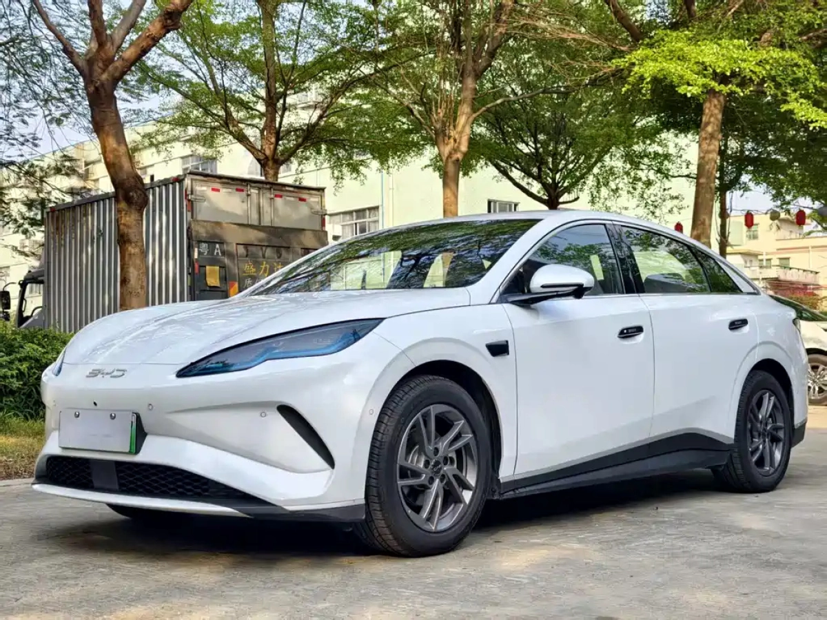 BYD SEAL 06 DM-I  2025