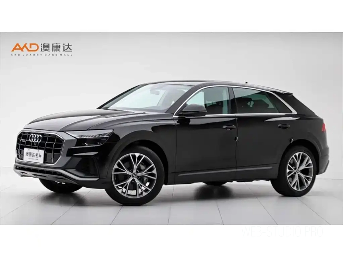 AUDI Q8  2022