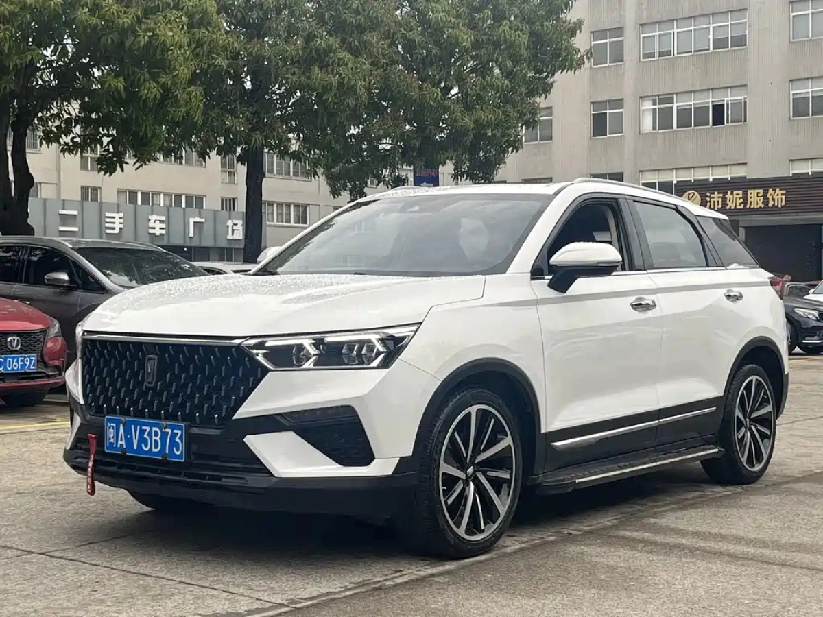 FAW BESTUNE T77  2019