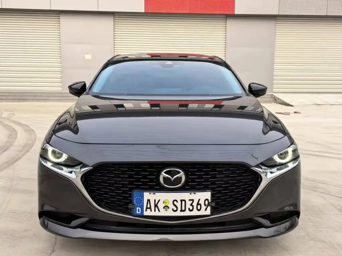 MAZDA 3 AXELA
