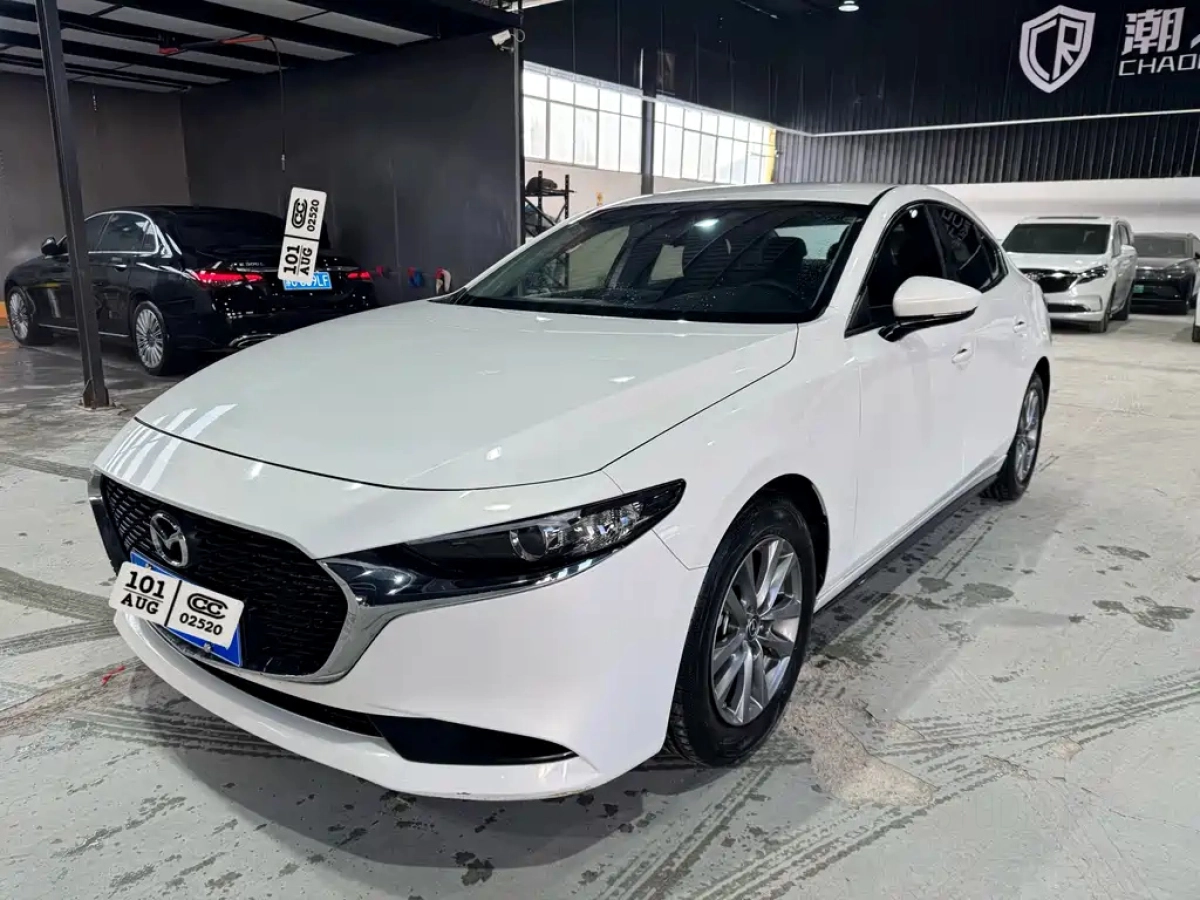 MAZDA 3 AXELA