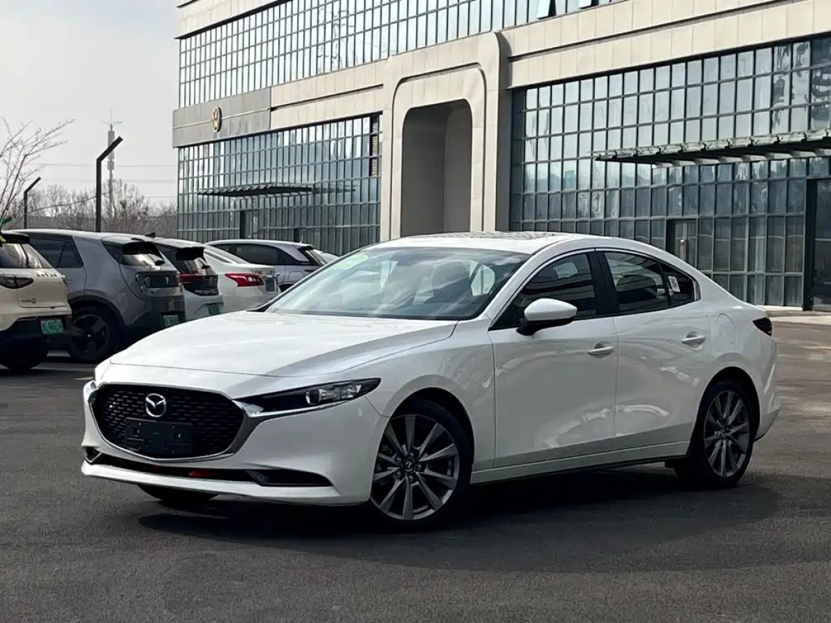 MAZDA 3 AXELA