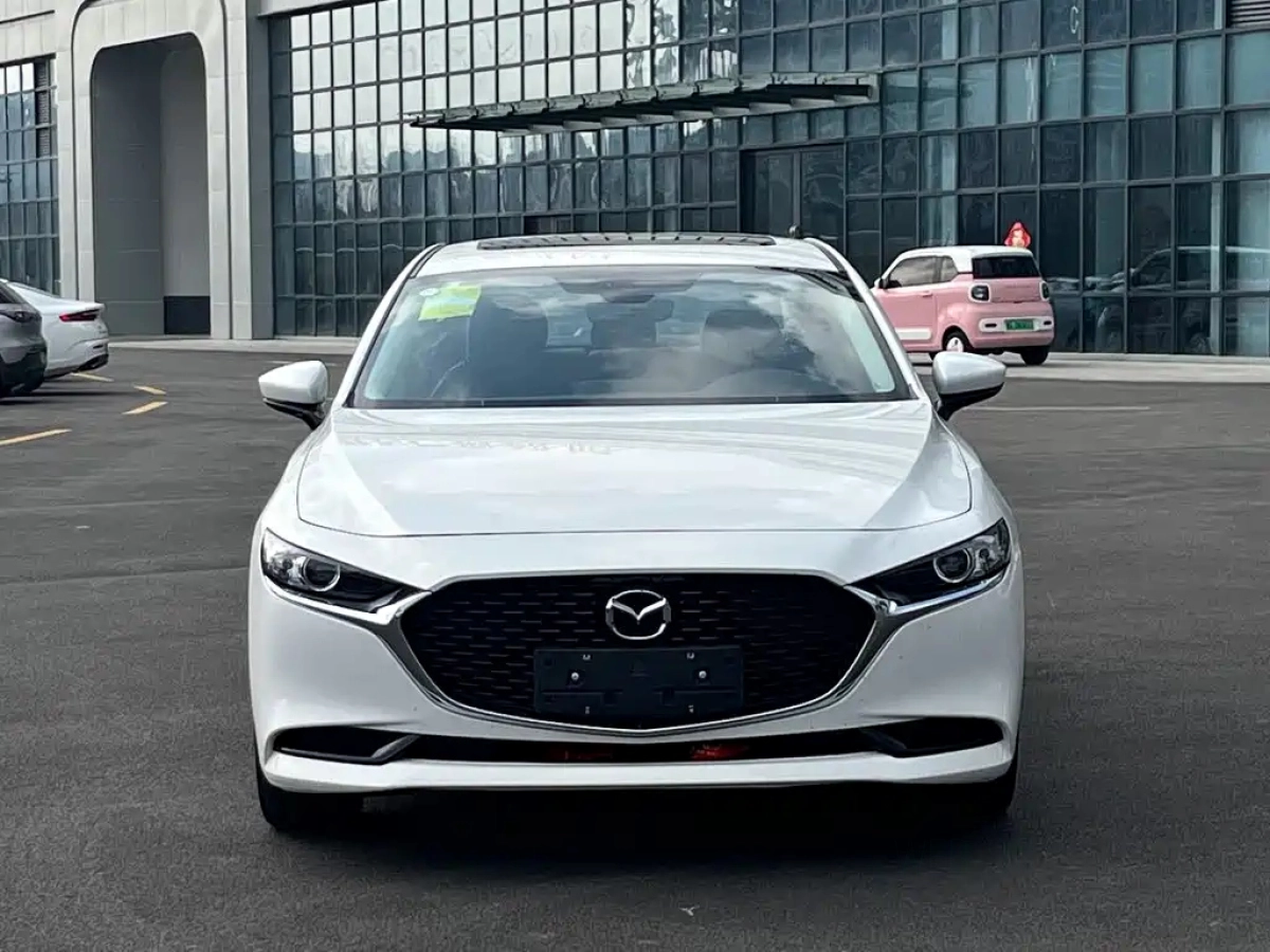 MAZDA 3 AXELA