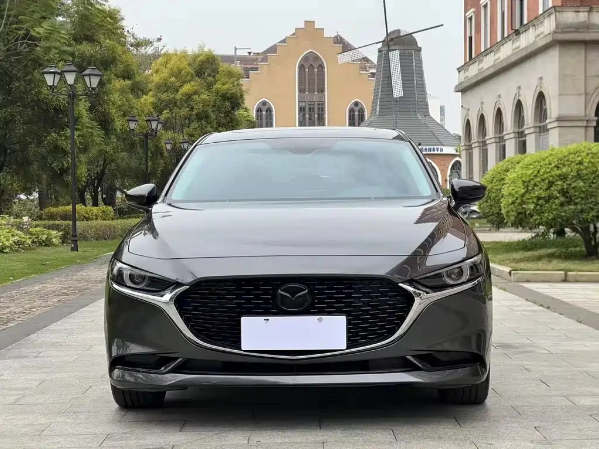 MAZDA 3 AXELA