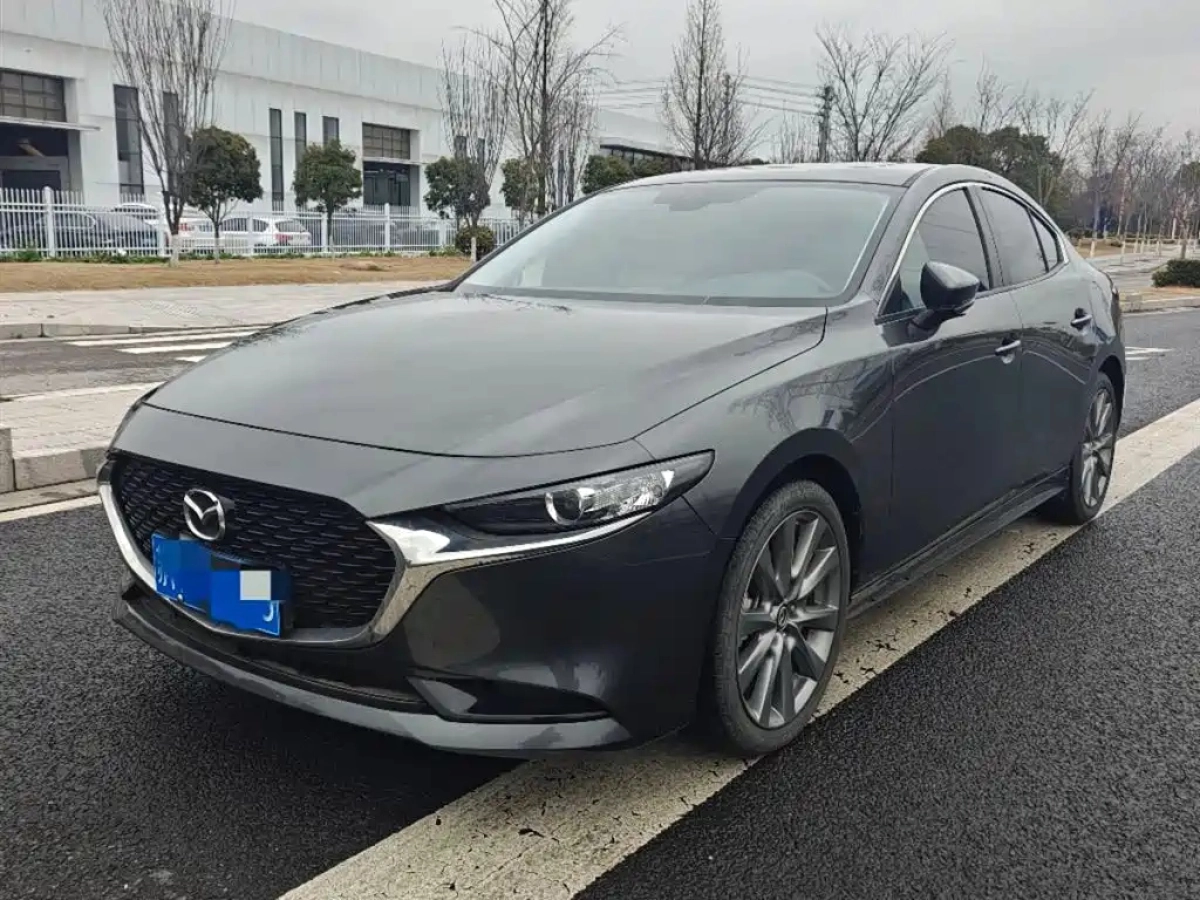 MAZDA 3 AXELA