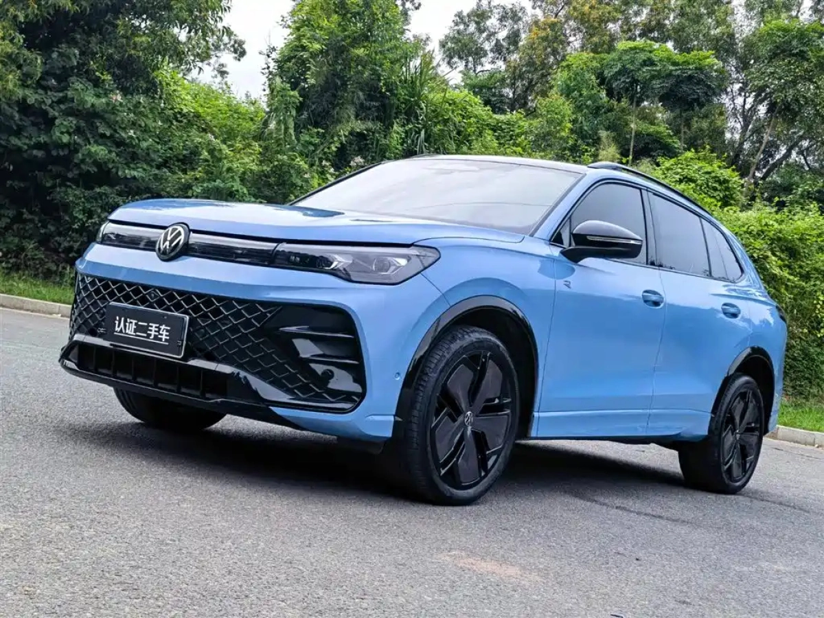 VOLKSWAGEN TIGUAN L  2024