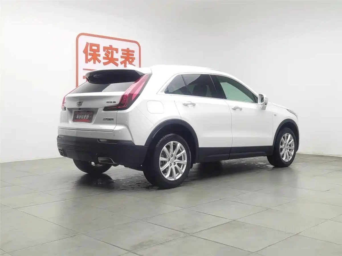 CADILLAC XT4
